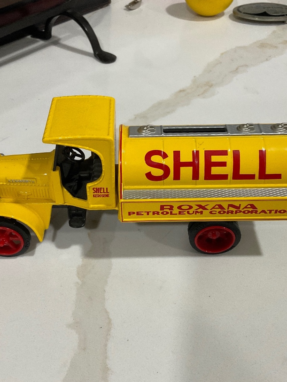 Collector Shell Model Truck